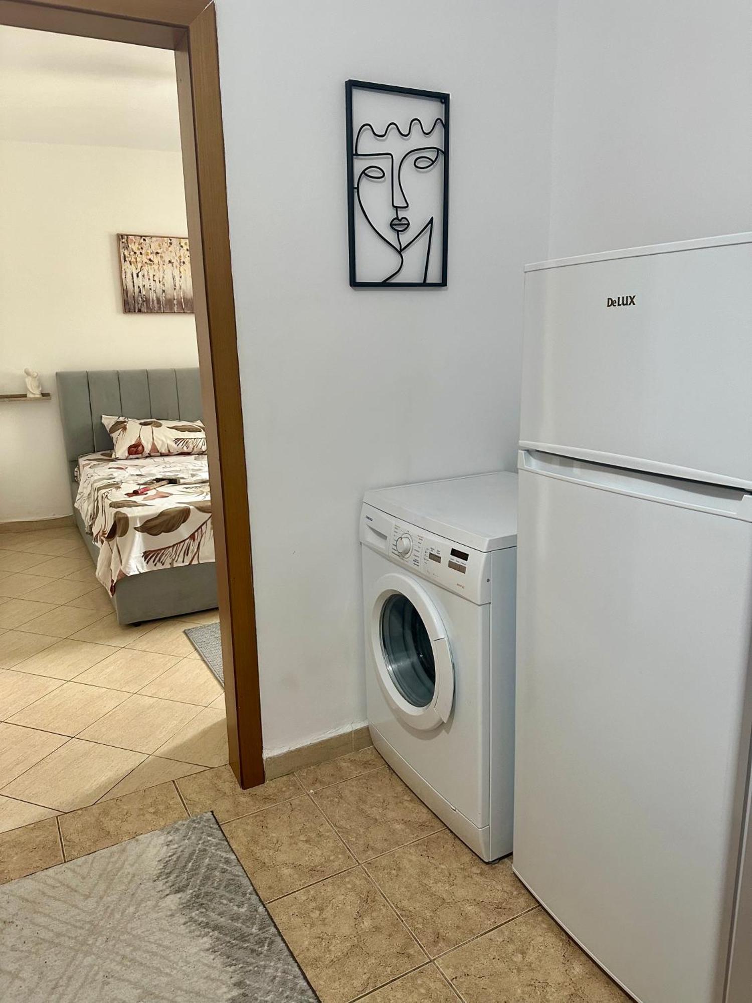 Krid Tirana Studio Flat Eksteriør billede